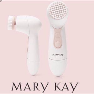 Mary Kay Cleansing Brush